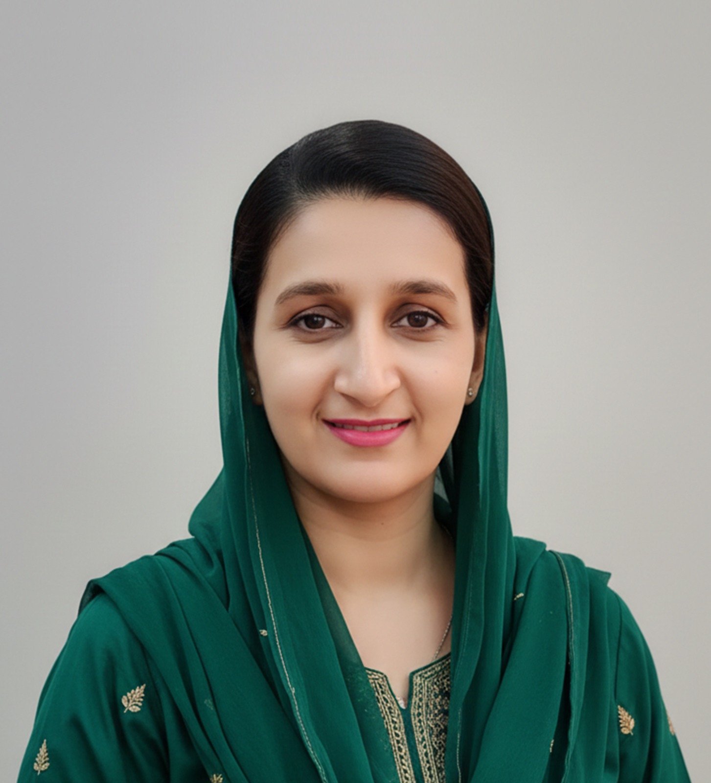 Shahneela Kashif (Director) - Yashfeen Group